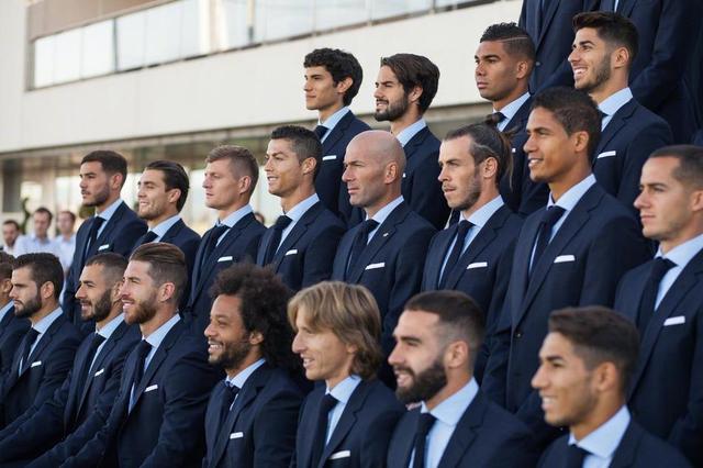 随即交出一 随即交出一